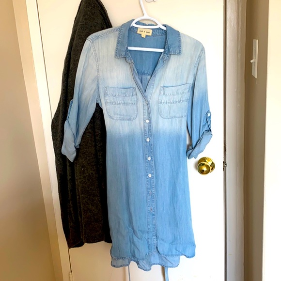 A light Denim dress - Picture 1 of 2